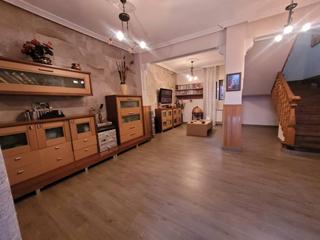 Casa a Baza. Casa en venta en baza
