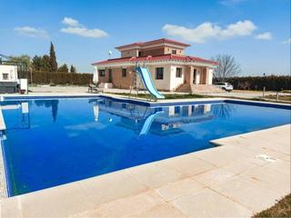 Xalet a Baza. Chalet en venta en baza