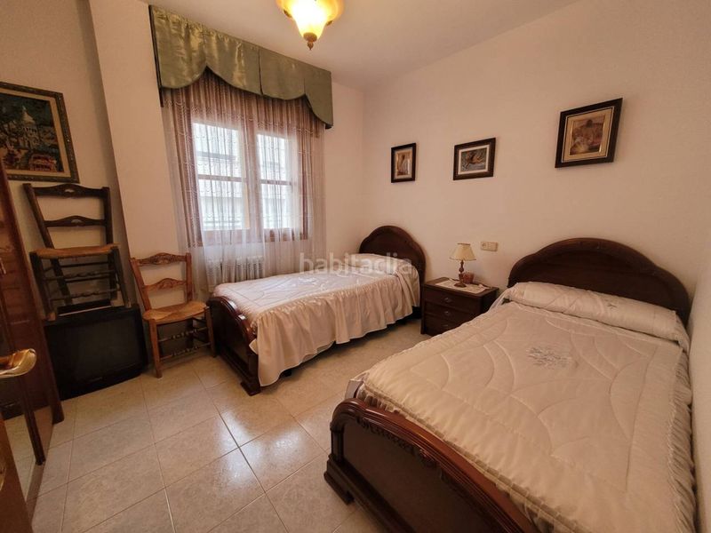 Foto 805de904-0554-492c-a4e1-be481c9e9cb3. Piso  en venta en Baza