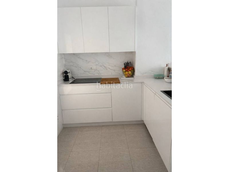 Foto 2376ed7c-dbe2-48f1-be21-5bea11124100. Pis amb calefacció aparcament a Baza