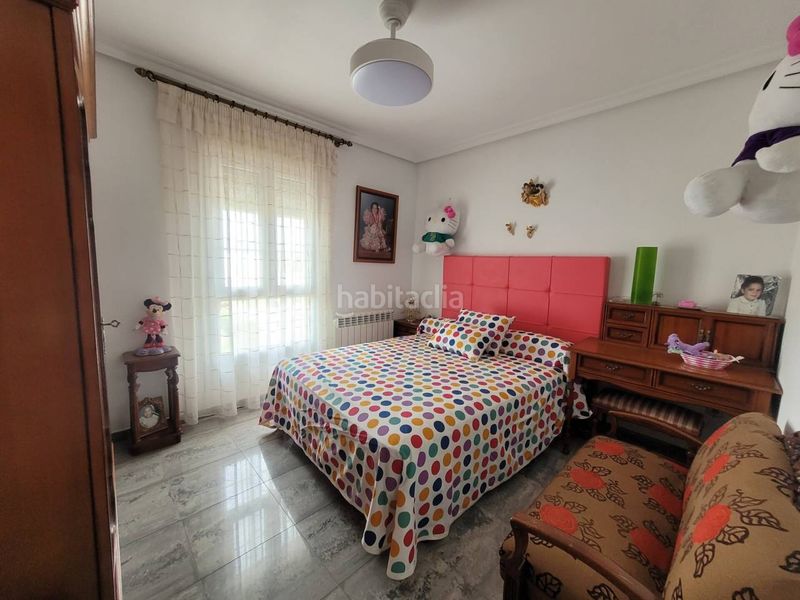 Foto 08410a83-3570-4a5d-8710-d53d186e9f9a. Casa amb calefacció aparcament piscina a Baza