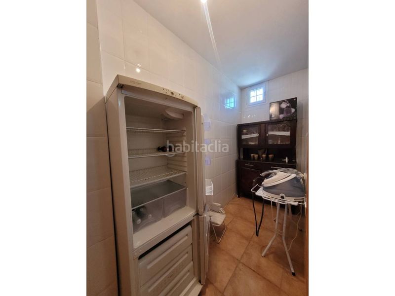 Foto bbfc44b6-9696-469c-9b6e-8828879d4ce8. Casa amb calefacció aparcament piscina a Baza