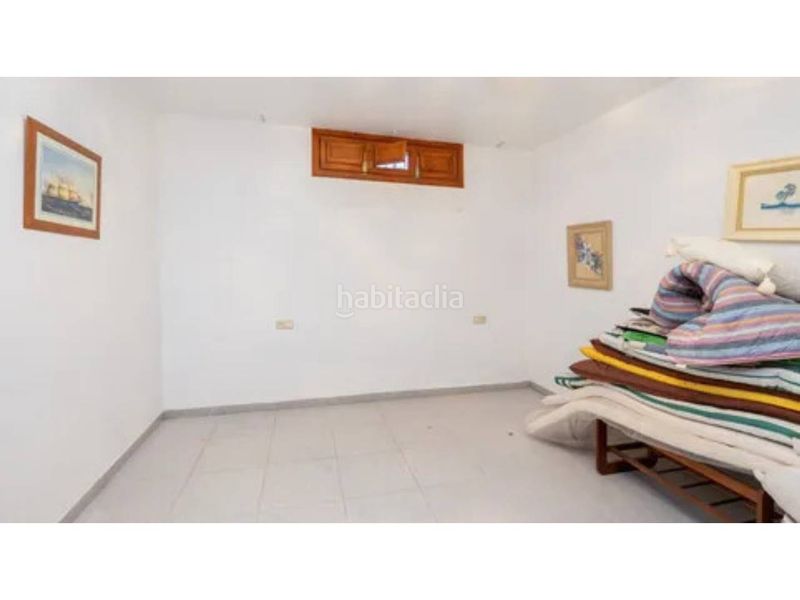 Foto 35d94868-d0af-4800-a72b-f1bd7605427c. Xalet amb calefacció aparcament piscina a Baza