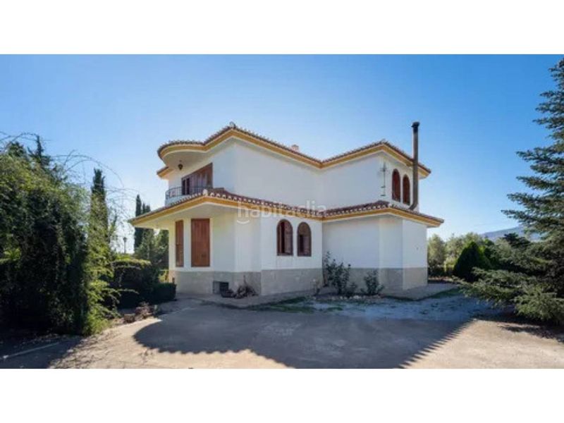 Foto e3e32727-753c-4ab0-94b4-cb4b27c7d091. Xalet amb calefacció aparcament piscina a Baza