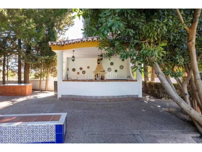 Foto edd04821-3fd3-43f8-bedf-f115f79019a0. Xalet amb calefacció aparcament piscina a Baza