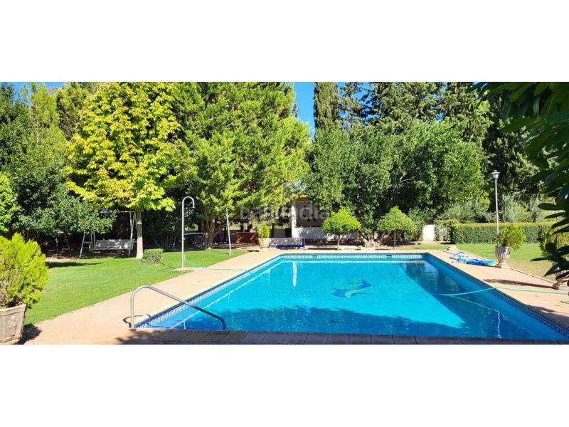 Foto eef5d1de-f473-4428-8406-fc81d347340b. Xalet amb calefacció aparcament piscina a Baza
