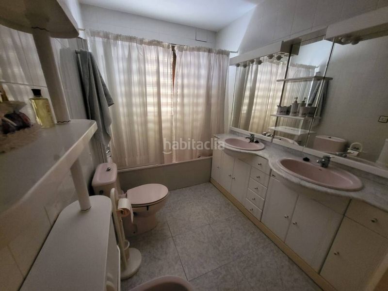 Foto 615b4d29-cc52-4ba9-a79e-ea2375f3b0d7. Casa amb aparcament a Baza