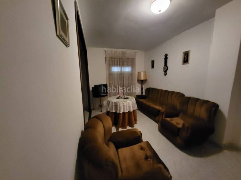 Foto ac15ab58-5d49-45ef-b5d2-65778c24e7ca. Casa amb aparcament a Baza