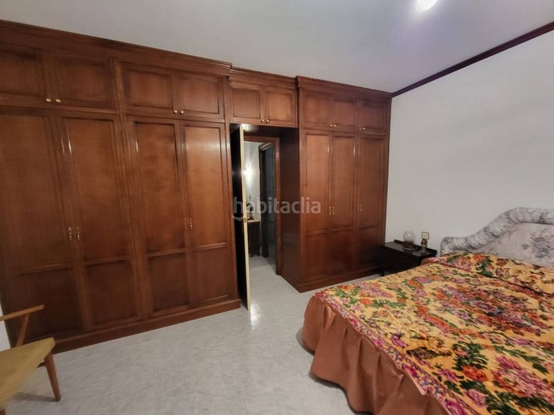 Foto d8af8a08-b7bb-4d4a-a63c-5b867e9cd388. Casa amb aparcament a Baza