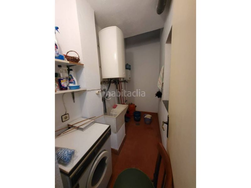 Foto db5d4e45-2cff-4ea4-83bf-192f55cf1760. Casa amb aparcament a Baza