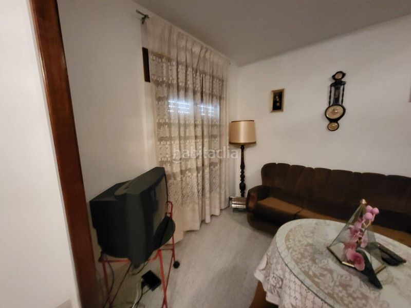 Foto f456b0e8-d948-462e-8875-a8cbbb06ff0b. Casa amb aparcament a Baza