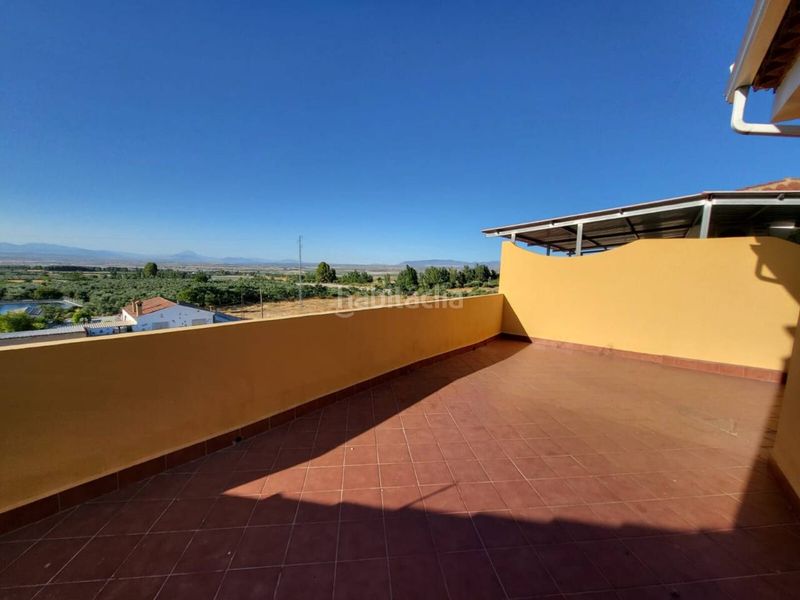 Foto 10bb92f9-06dc-41a5-8d75-2b13d161853c. Casa amb aparcament a Baza