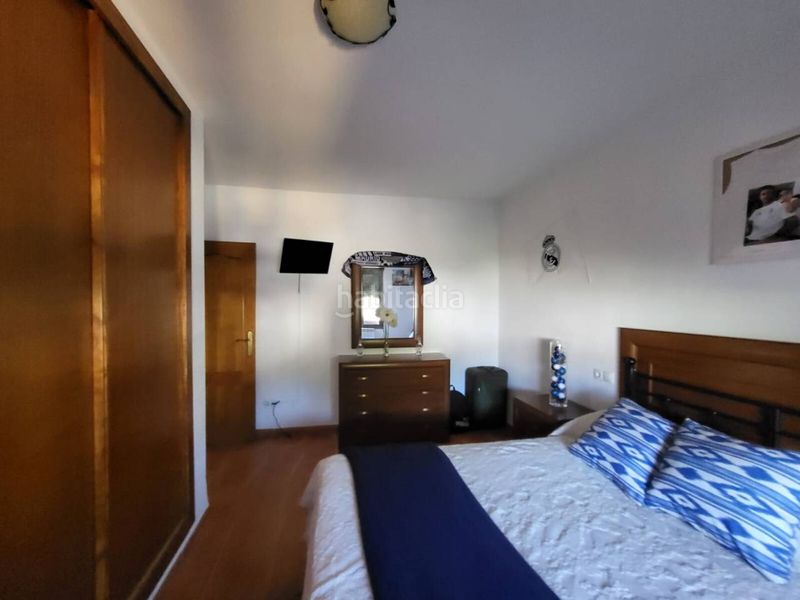 Foto 5abfd4d2-2c53-487a-95b5-8b72f1105d4f. Casa amb aparcament a Baza