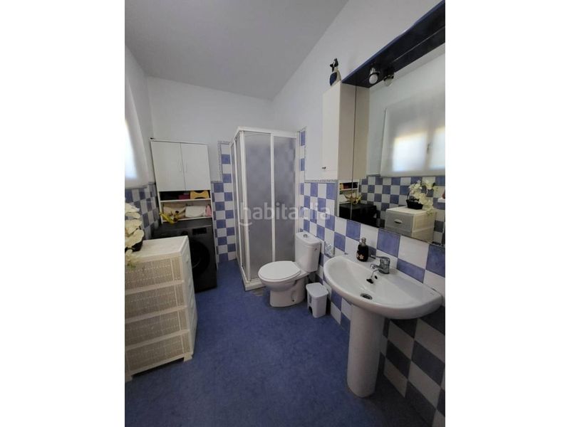 Foto 5ee7ff4a-2591-468f-aaa6-133aead9054b. Casa amb aparcament a Baza