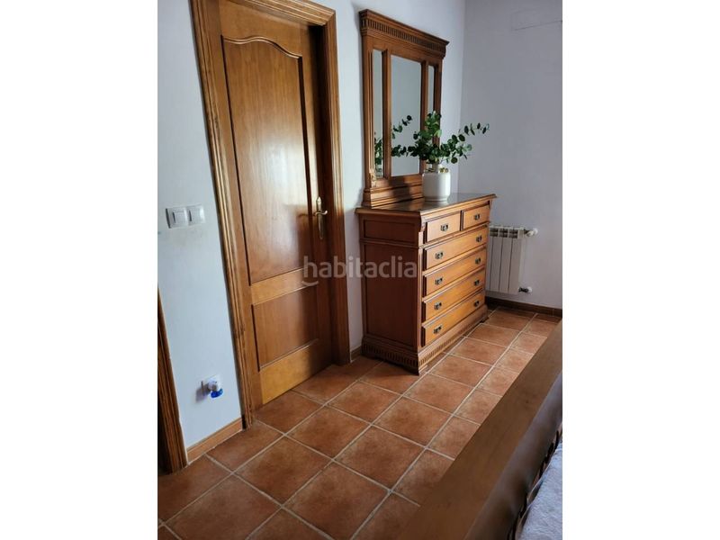Foto 9f70e2a4-404c-47c6-ab89-959b859d0a08. Casa amb aparcament a Baza