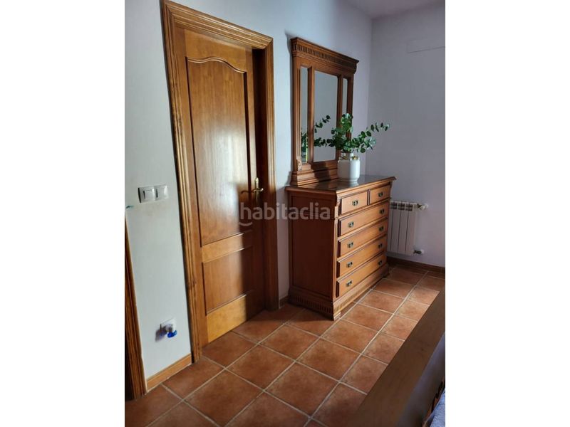 Foto a98a366f-51b4-43a4-a802-791b696512d3. Casa amb aparcament a Baza