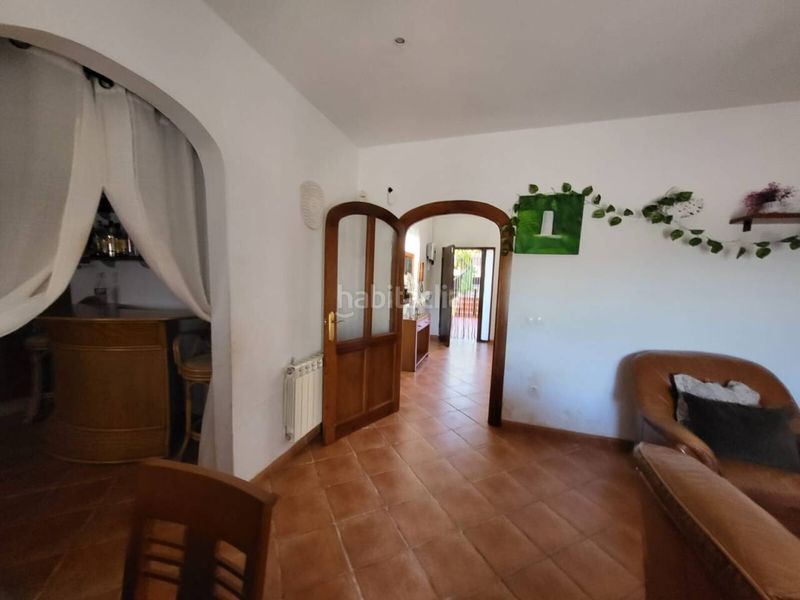 Foto e1f41407-6c2a-4f91-b667-7d82ddb3e0a2. Casa amb aparcament a Baza