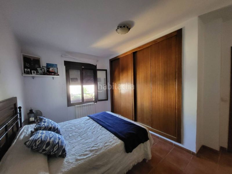 Foto f6473b4f-4cf7-4110-a2a8-1dc1e2711165. Casa amb aparcament a Baza