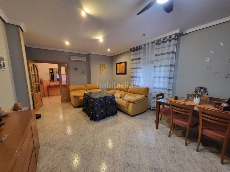 Foto 2c69f4e5-7250-4224-88c1-147aa9410929. Chalet venta de villa en Baza