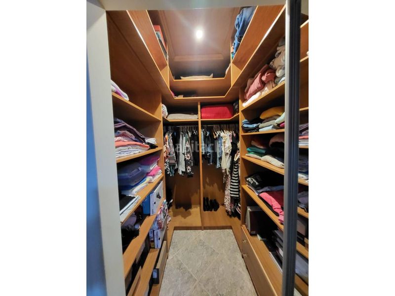 Foto 42fa8ce3-7fc0-4935-a6c7-3b1cf790a181. Chalet venta de villa en Baza