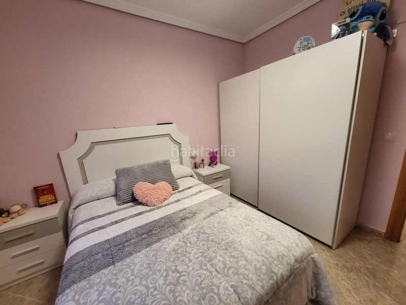 Foto 4446ac7c-fa08-470b-846e-c689679ca036. Chalet venta de villa en Baza