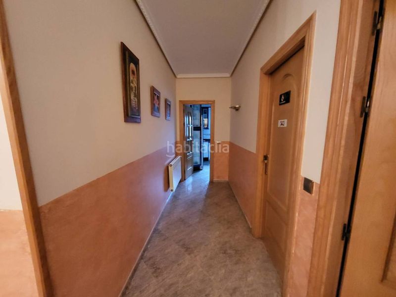 Foto 4904d94b-3dd5-467a-aded-b039b5036fc5. Chalet venta de villa en Baza