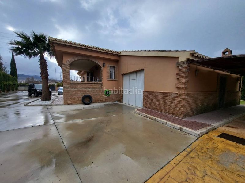 Foto c537d5d2-6774-4803-adf7-77dc2b60c6bd. Chalet venta de villa en Baza