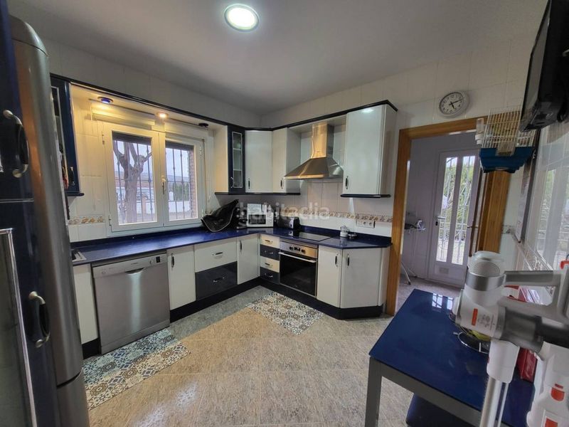 Foto de186f09-e877-411a-8143-10bc3fec0ed1. Chalet venta de villa en Baza