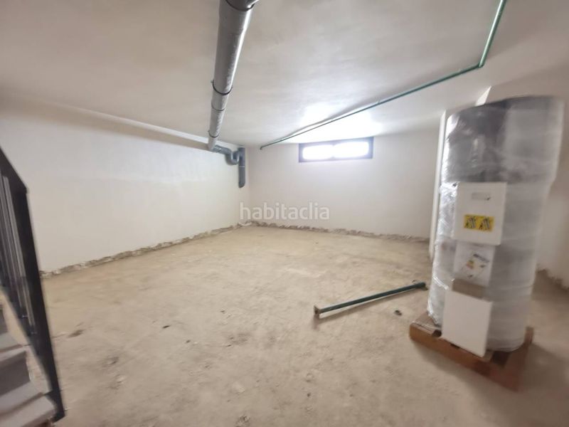 Foto dca3ad8c-9ebb-496d-92a0-24b6fba55092. Casa amb calefacció aparcament a Baza