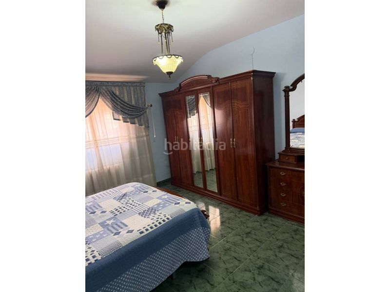 Foto e03d874a-81a8-4f78-b1a2-5fd44b7d7e7c. Casa amb aparcament piscina a Baza