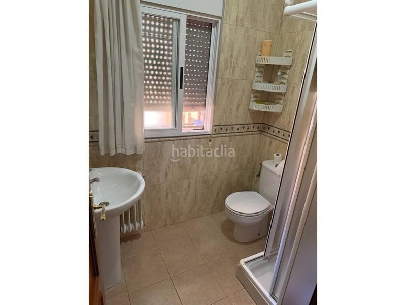 Foto f5bfe501-bca2-4f7d-b8d6-77d9c13b8df7. Casa amb aparcament piscina a Baza