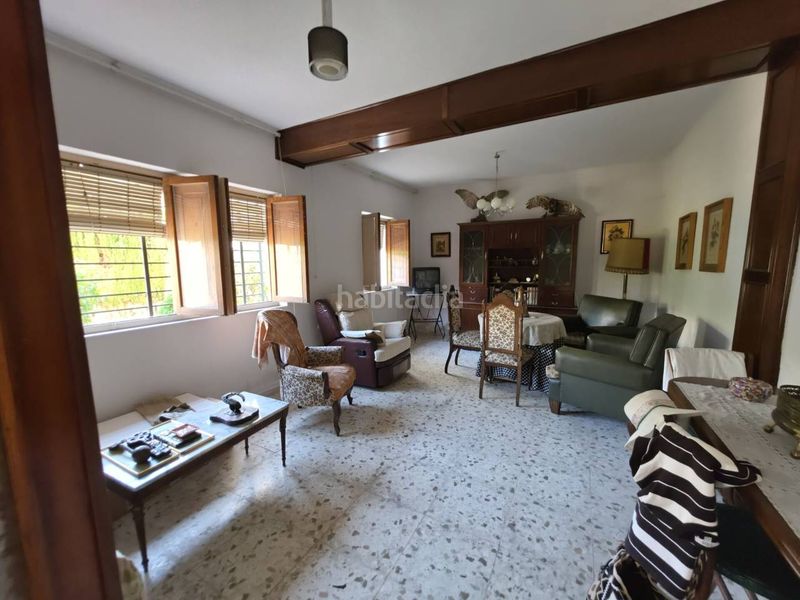 Foto 11d2c905-a01c-4ec6-91d7-fc8637630be5. Maison avec parking dans Baza