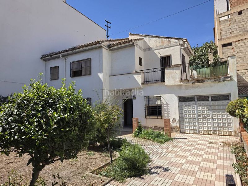 Foto 1330f55f-de11-4b4a-bfa4-346d7f263062. Maison avec parking dans Baza
