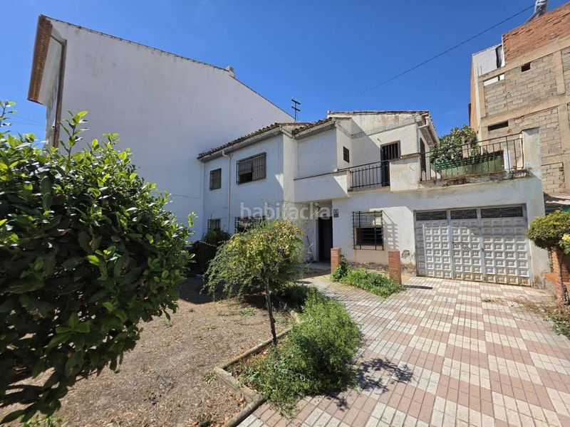 Foto 17153fe5-f8d4-4aae-b8a9-ce88571af4ae. Maison avec parking dans Baza