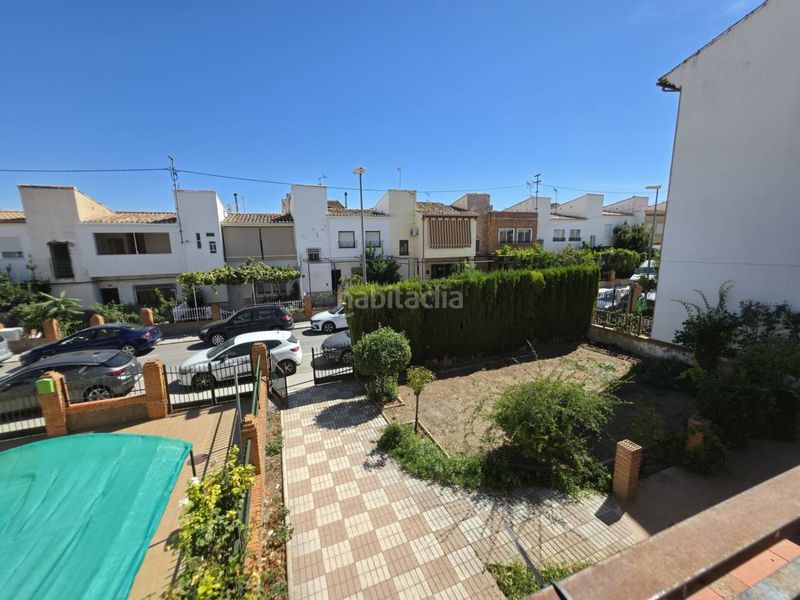 Foto 2420ea94-e132-4ceb-aedc-4295525d33d9. Maison avec parking dans Baza
