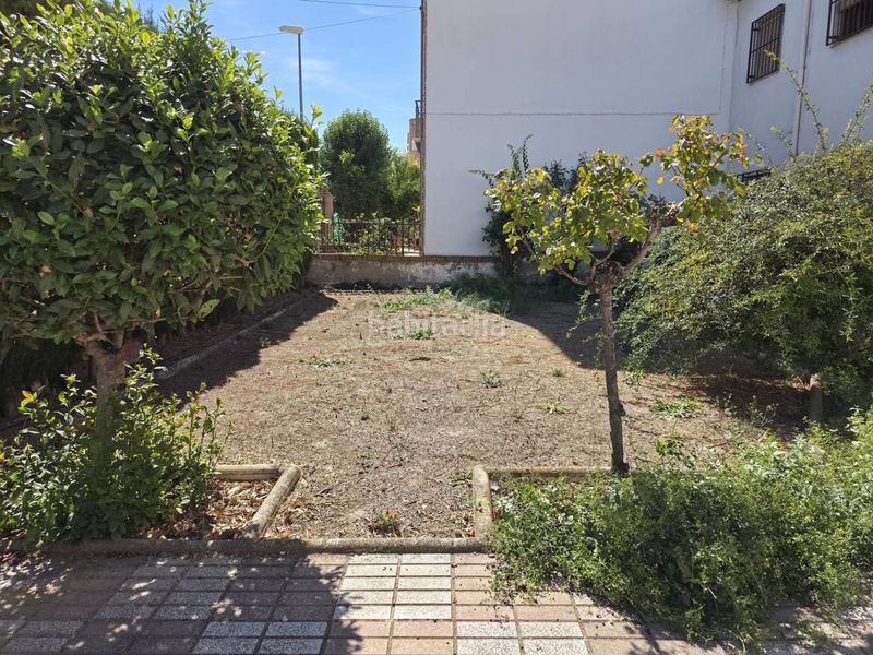 Foto 5b6d94d1-8c5a-436a-b955-7e602206e1d6. Maison avec parking dans Baza