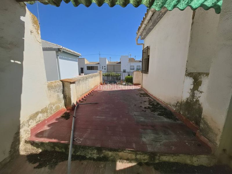 Foto e734bded-d629-4419-8cbf-f3a26826b6d1. Maison avec parking dans Baza