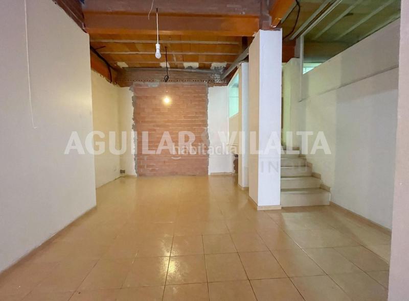 Foto 51a4024f-d527-4d3d-bf7b-0b534319534b. Local comercial amplio local comercial en dos plantas en Granollers
