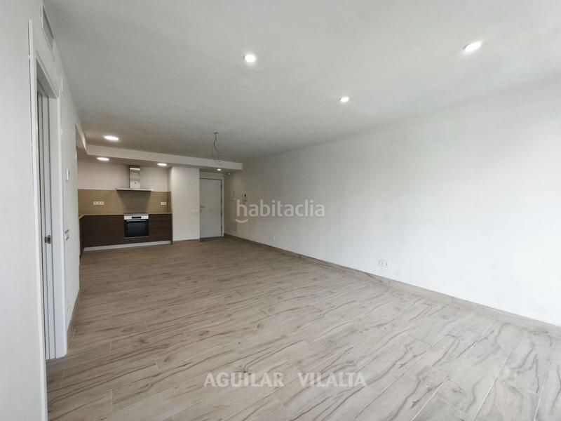 Foto 0ca56d5a-d960-40ff-a373-ef04575ac97e. Piso oportunidad en el centro en Centre Granollers