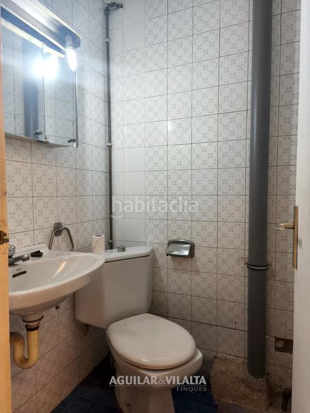 Foto dbdd8579-ba82-4f93-960f-f0511734afa5. Lloguer local comercial a Joan Prim Granollers