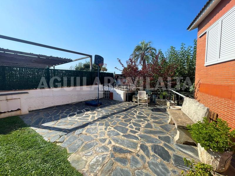 Foto 0677411e-745c-41cb-bd06-709e7e5e58dc. Casa para dos familias con piscina en Vallromanes