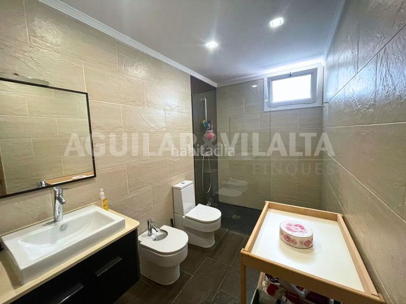 Foto 7a753b44-3f52-46da-8364-ca952d956d21. Casa para dos familias con piscina en Vallromanes