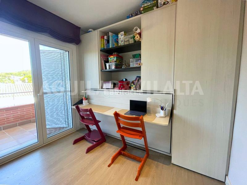 Foto ba711cf2-7fcf-40cb-b0b4-ce295d4fb38d. Casa para dos familias con piscina en Vallromanes