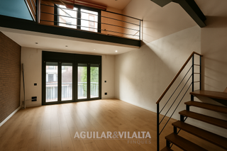 Maison jumelée à Centre. Casa amplia con piscina en el centro de granollers