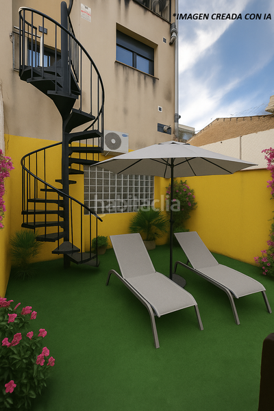 Foto 16eeacc0-e4b1-4288-8965-b29972d63dde. Casa adosada casa amplia con piscina en el centro en Granollers