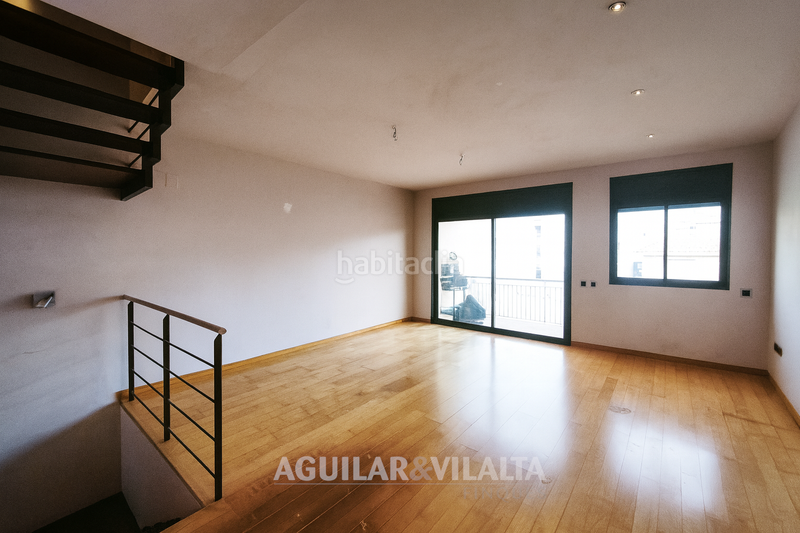 Foto 696d25ba-0716-4cc8-a168-5e6ee7565c06. Casa adosada casa amplia con piscina en el centro en Granollers