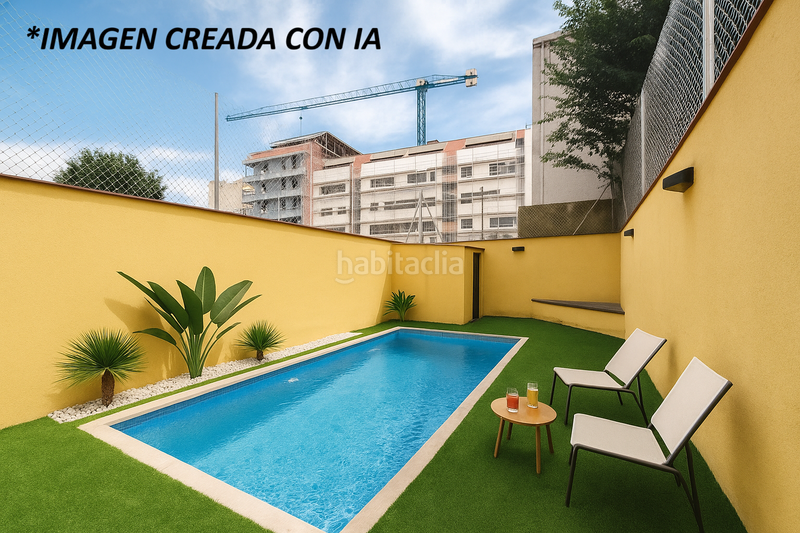 Foto 73d0f03e-634d-40f2-b335-25499185e22e. Casa adosada casa amplia con piscina en el centro en Granollers