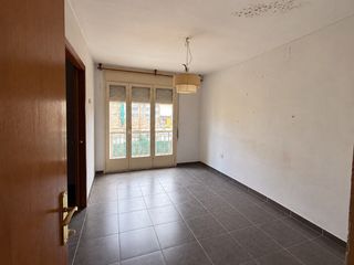 Etagenwohnung  Carrer de cardedeu. Piso  en calle cardedeu
