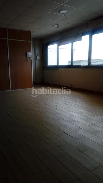 Foto fd6395c5-0f04-4e8f-ae7d-2e94110904f5. Affitto ufficio con riscaldamento parcheggio in Constantí