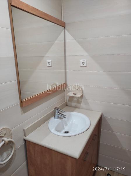 Foto 526b6b20-9e09-4a0a-ab8c-6e732422a201. Lloguer oficina amb calefacció aparcament a Constantí